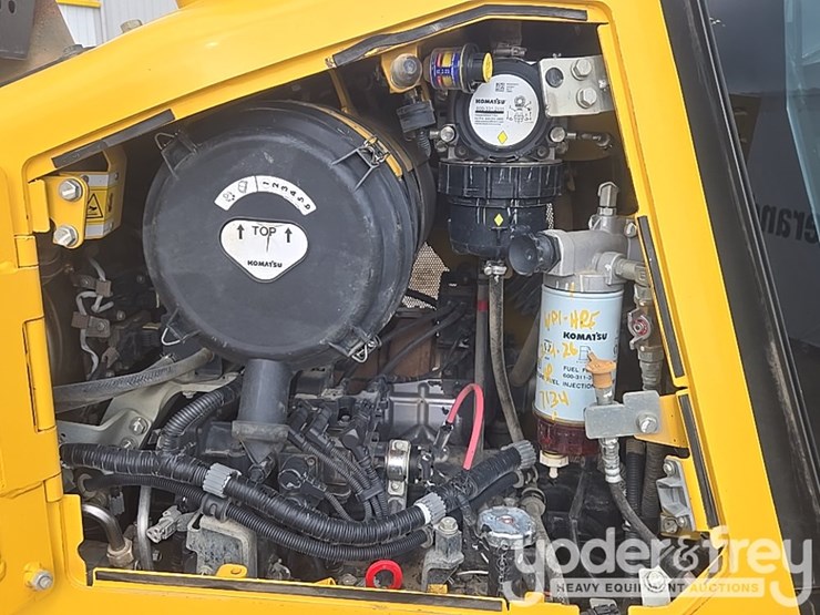 2022-komatsu-d61px-24-image-34
