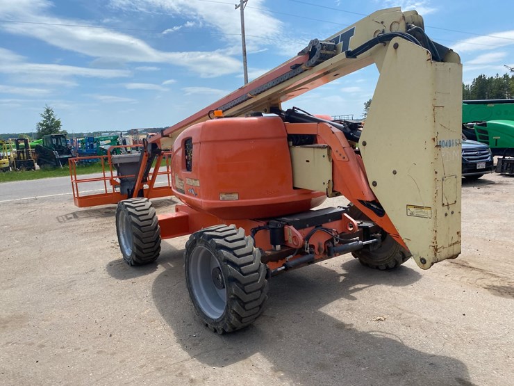 2012-jlg-600aj-image-8