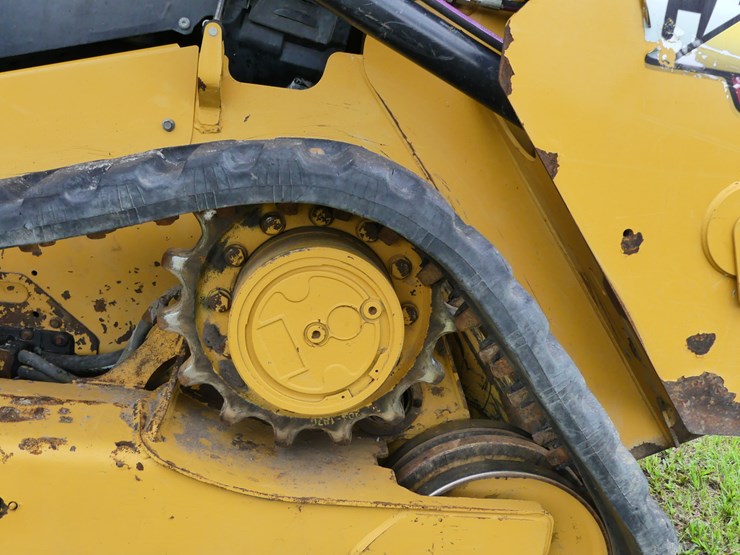 2022-caterpillar-259d3-image-12
