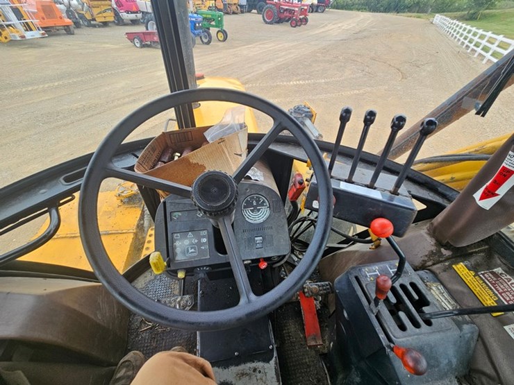 john-deere-2755-image-32