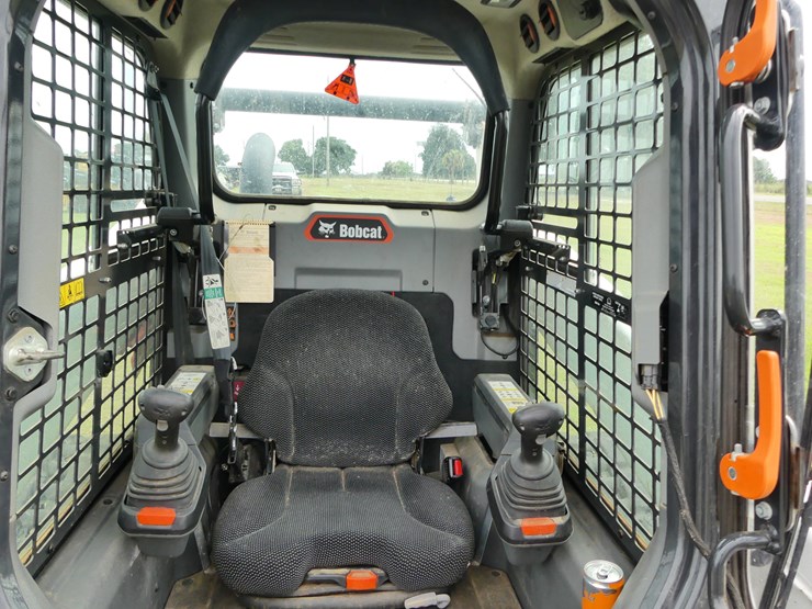 2022-bobcat-t76-image-13