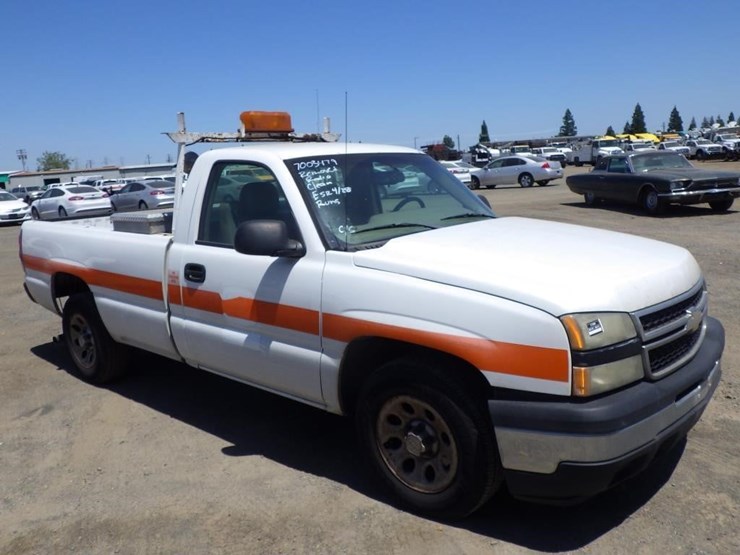 2006-chevrolet-1500-image-2