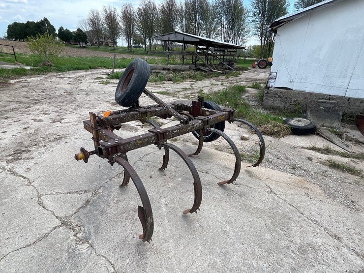 #208-•-brillion-cultivator-(kaukauna,-wi)-image-3