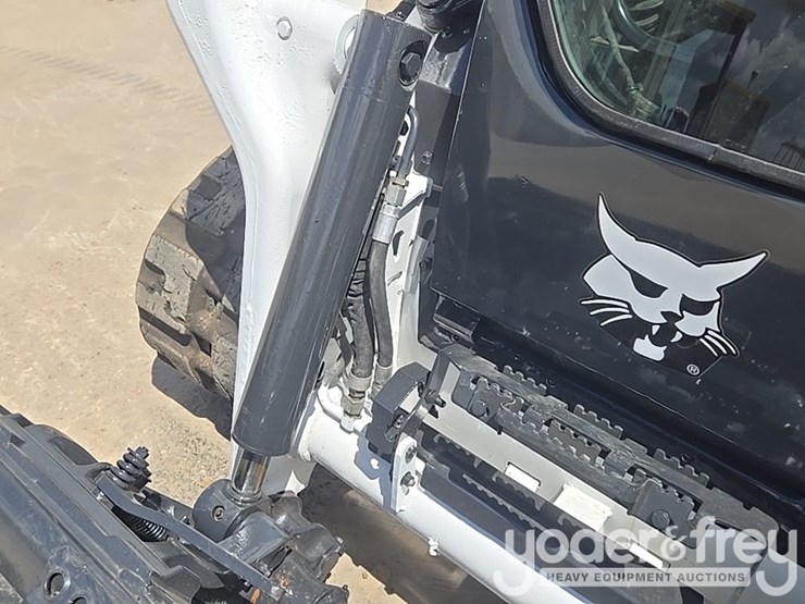 2021-bobcat-t66-image-25