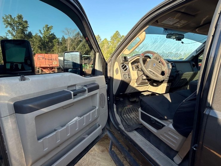 2008-ford-f250-image-9