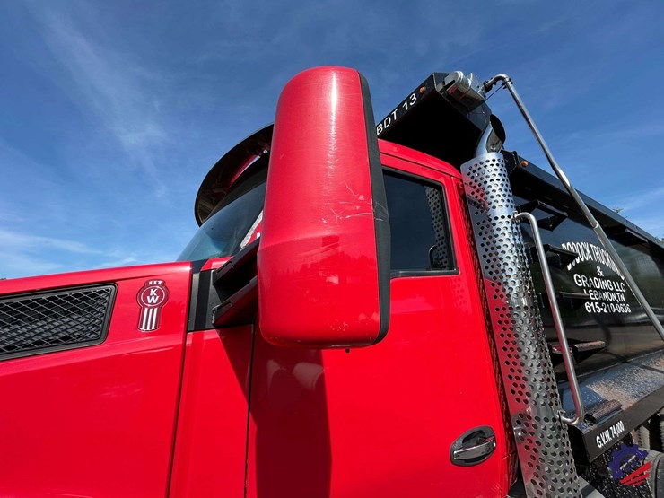 2020-kenworth-t880-image-37