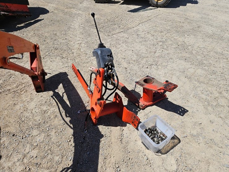 kubota-la844-image-26