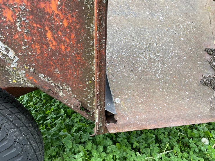 #224-•-gravity-box-on-running-gear-(ringle,-wi)-image-23