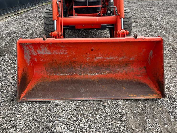 kubota-m7040d-image-9