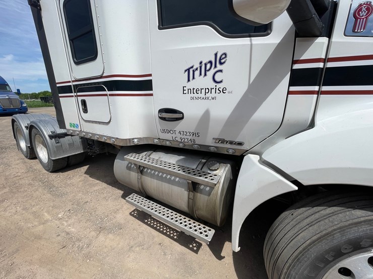 2016-kenworth-t680-image-44