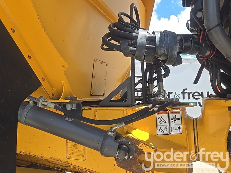 2022-volvo-a25g-image-22