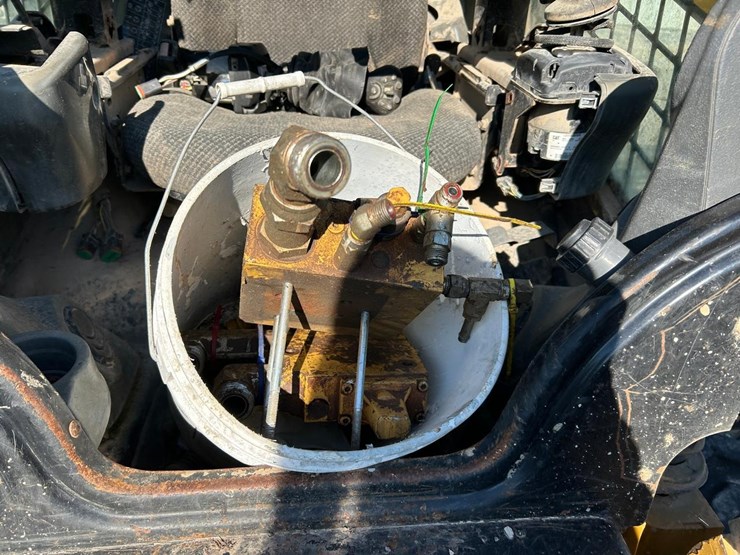 2014-caterpillar-289d-image-20