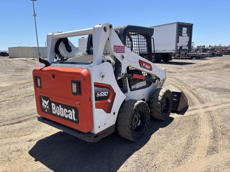2021-bobcat-s590-image-3