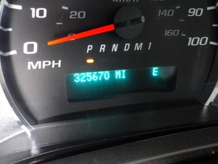 2013-chevrolet-express-2500-image-14