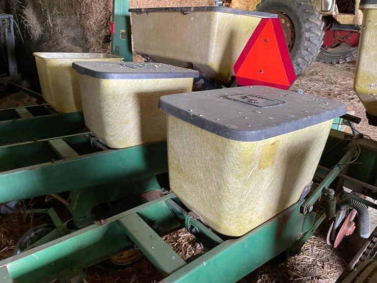 john-deere-7000-image-17