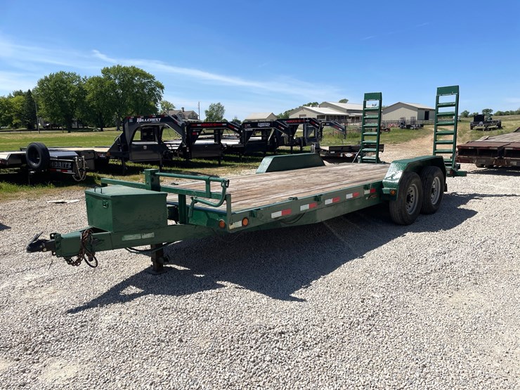 #452-•-2018-load-trail-20'-tandem-axle-trailer-20'-flatbed-trailer-(has-mn-title)-(helenville,wi)-image-1