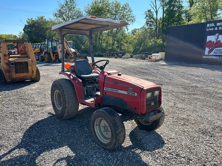 massey-ferguson-1235-image-6