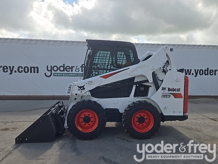 2018-bobcat-s590-image-2