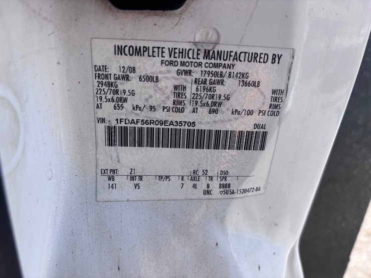 2009-ford-f550-image-12