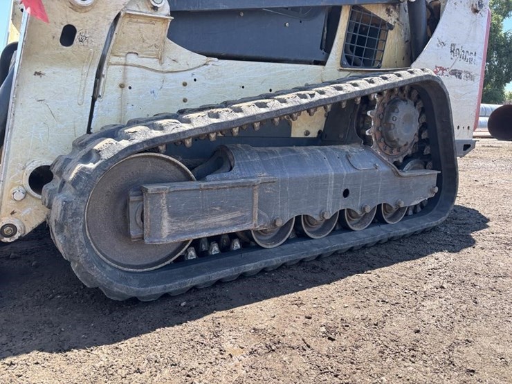 2016-bobcat-t590-image-16