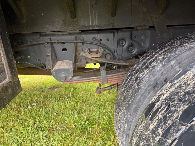 2015-ford-f550-image-11