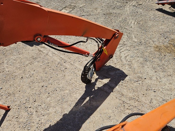 kubota-la844-image-15