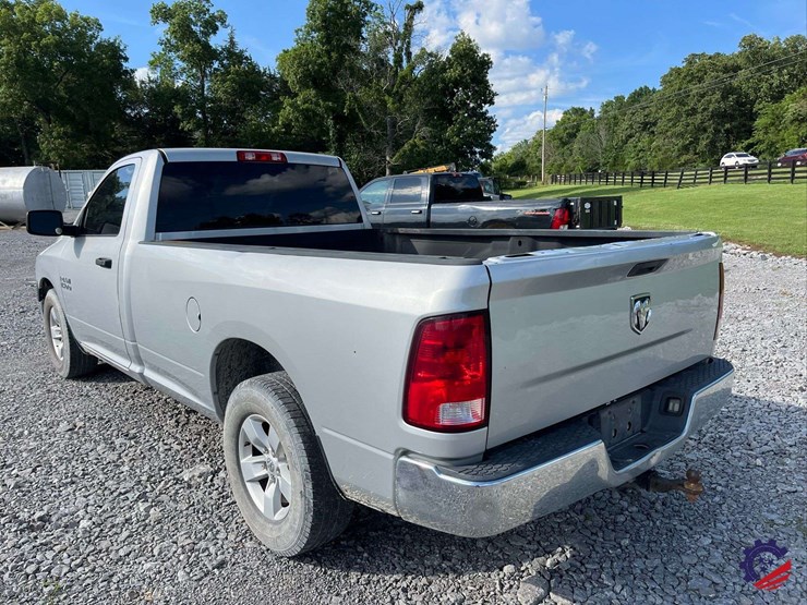 2017-dodge-1500-image-17
