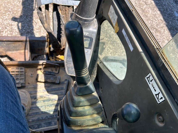 deere-35d-image-22