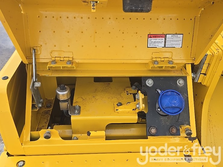 2023-komatsu-pc490-lc-10-image-40