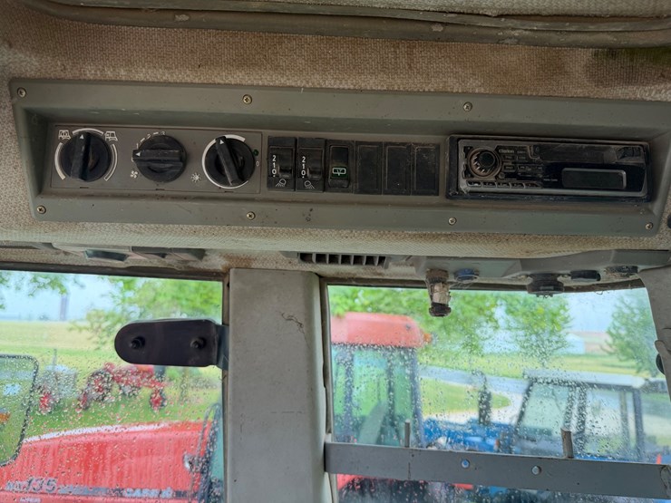 2005-fendt-818-image-34