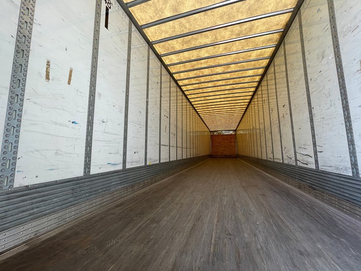 #404-•-2014-wabash-semi-trailer-(has-wi-title)-(denmark,-wi)-image-15