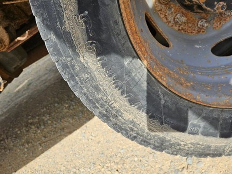 2012-ford-f550-image-33