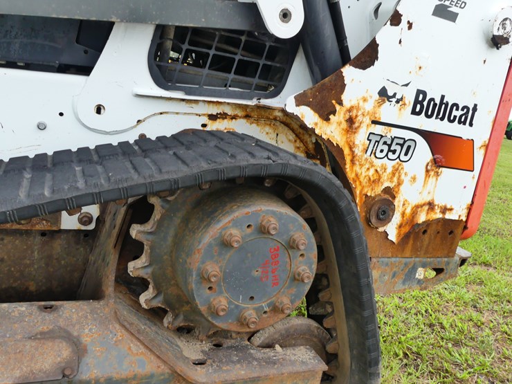 2016-bobcat-t650-image-12