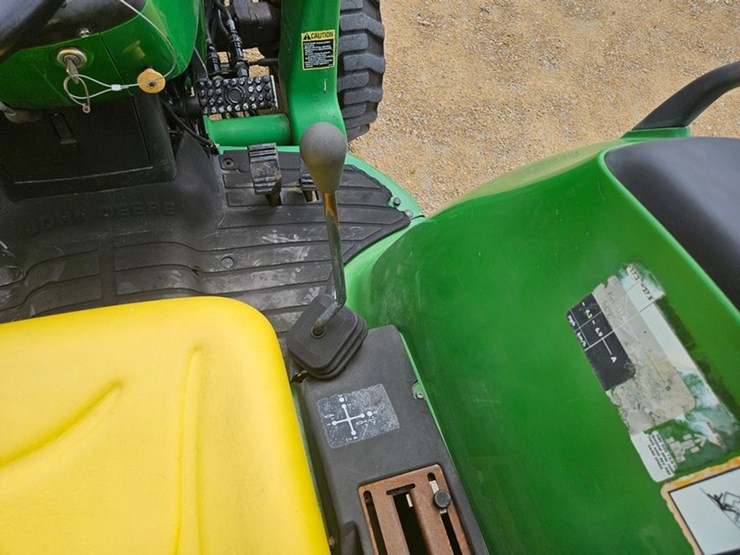 john-deere-4600-image-17