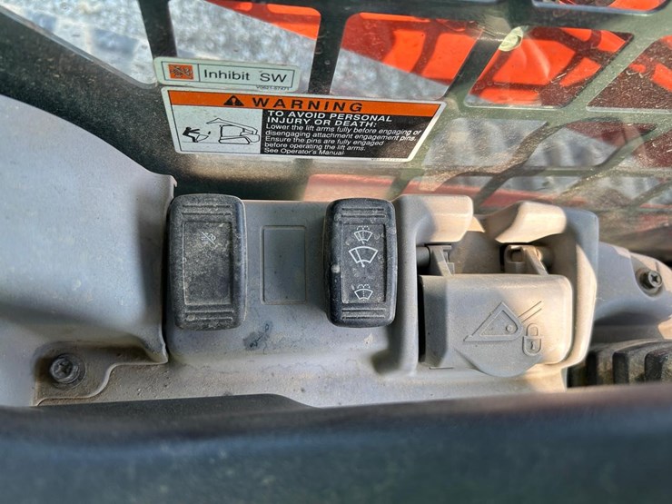 kubota-svl75-2-image-26