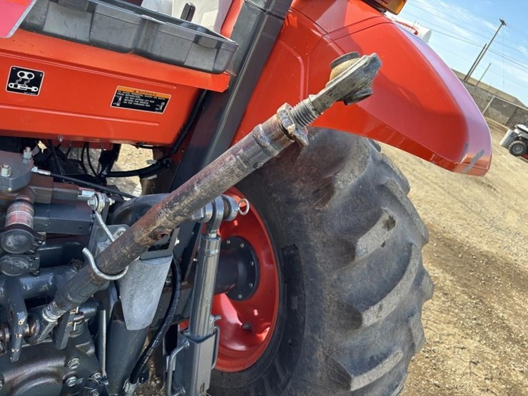 2018-kubota-m5-111d-image-11