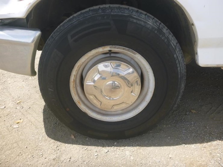1996-ford-f250-image-18