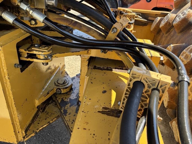 1998-caterpillar-cp-433c-image-18