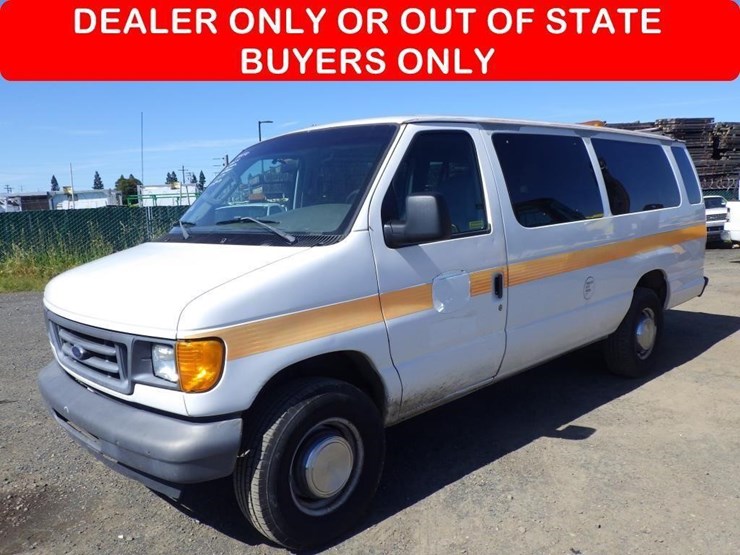 2006-ford-econoline-350-image-1