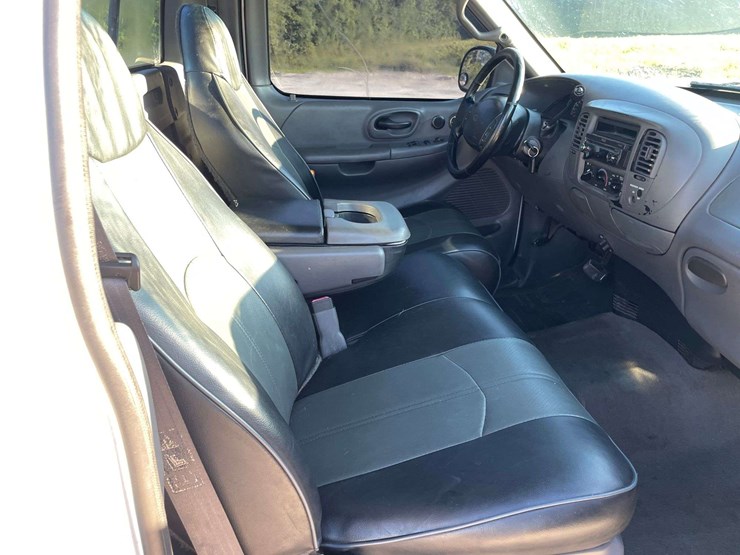 2001-ford-f150-image-14