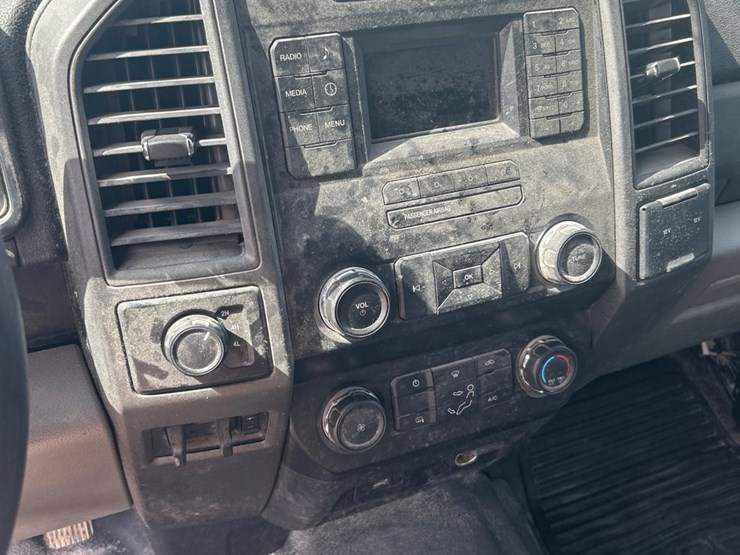 2019-ford-f350-image-9