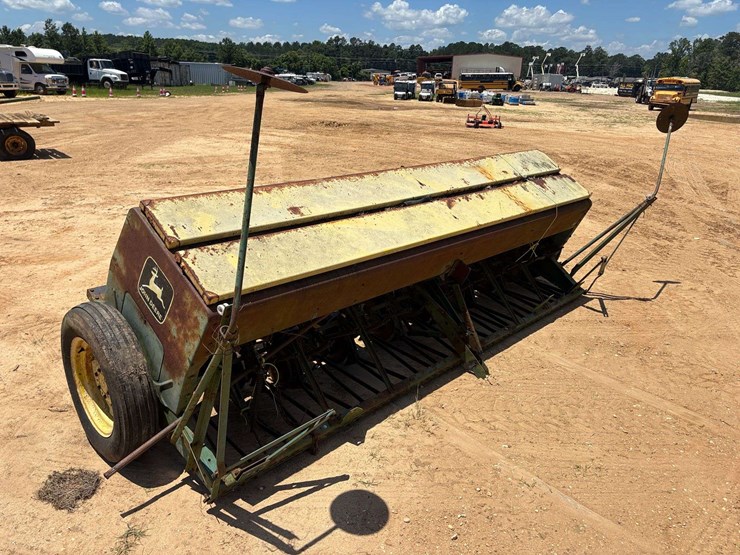john-deere-8000-image-2