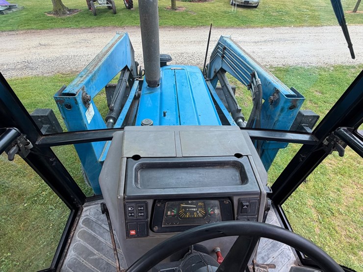 new-holland-5030-image-17