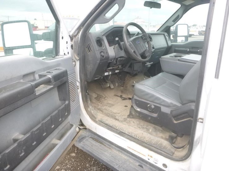 2016-ford-f550-image-10