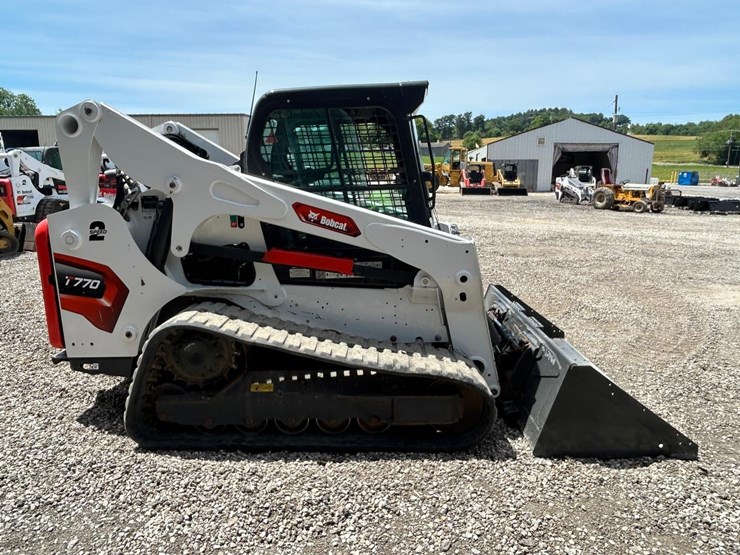 2024-bobcat-t770-image-5