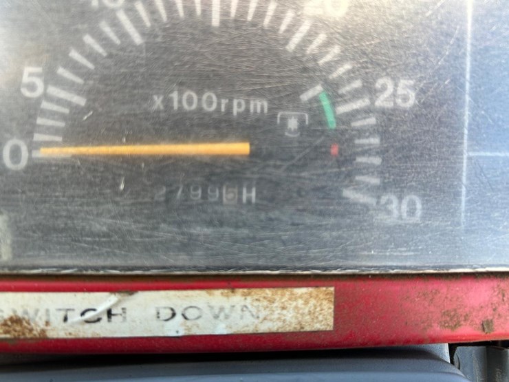 massey-ferguson-1235-image-23
