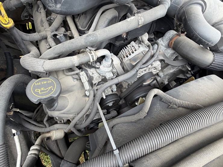 2015-ford-f550-image-23