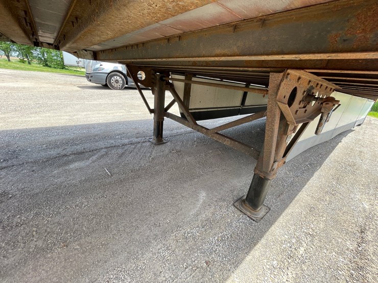 #404-•-2014-wabash-semi-trailer-(has-wi-title)-(denmark,-wi)-image-12