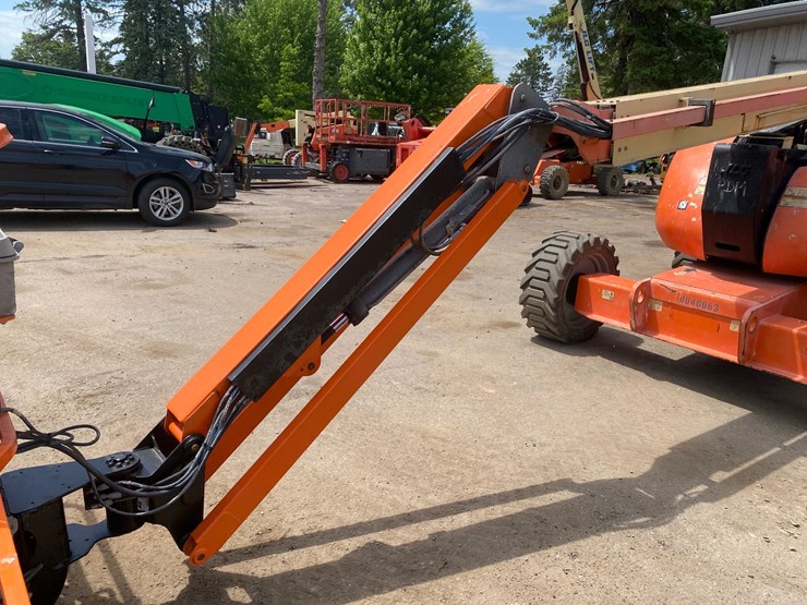 2012-jlg-600aj-image-20