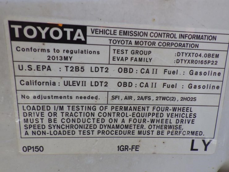 2013-toyota-tacoma-image-12
